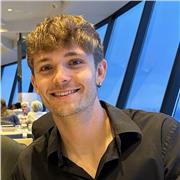 Profesor titulado con 10 años de experiencia, imparte clases particulares online y presencial en Barcelona.